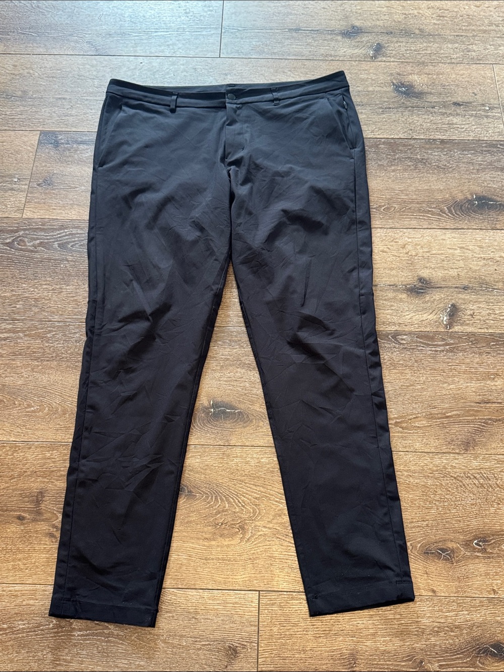 Lululemon black pants 40‎